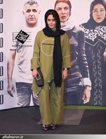 Elnaz Shakerdoost