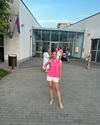 Eszter Zavaros