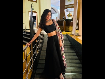  alt="Anuja Sathe"