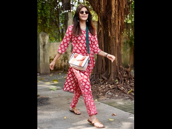  alt="Anuja Sathe"