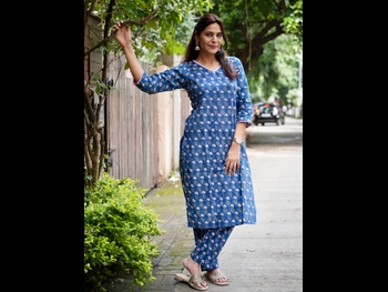  alt="Anuja Sathe"