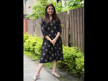  alt="Anuja Sathe"