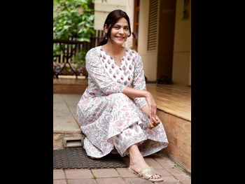  alt="Anuja Sathe"