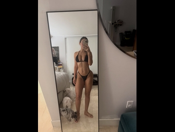  alt="Angie Varona"