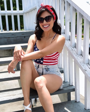 Pilar Holland