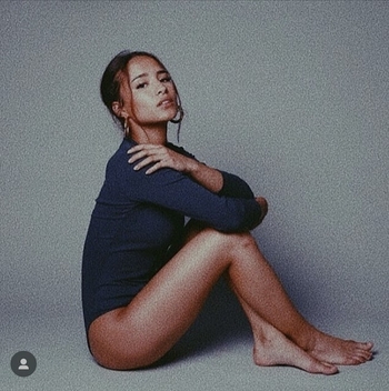 Yade Lauren
