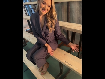  alt="Laura Woods"