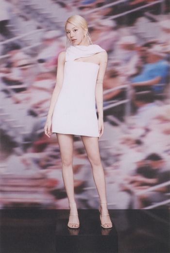 Son Chae-young