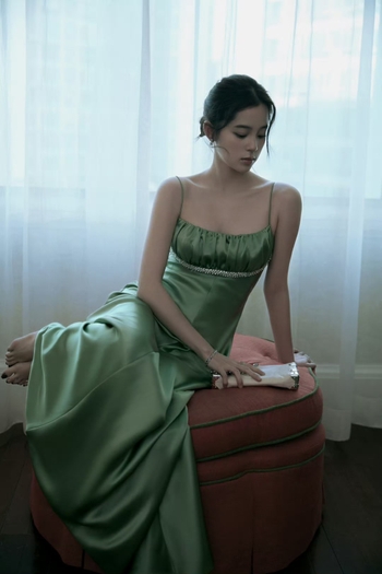 Nana Ouyang
