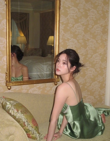 Nana Ouyang