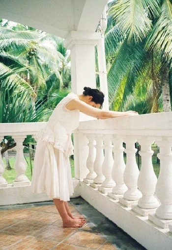 Nana Ouyang