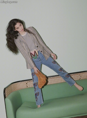 Nana Ouyang