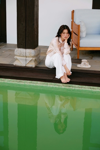 Nana Ouyang