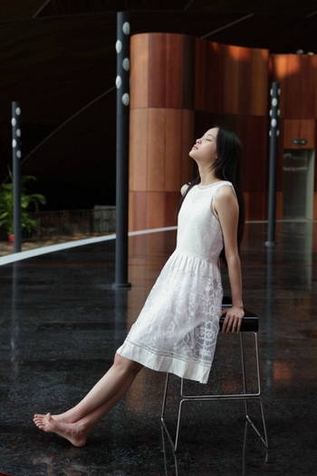 Nana Ouyang