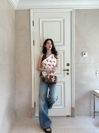 Nana Ouyang