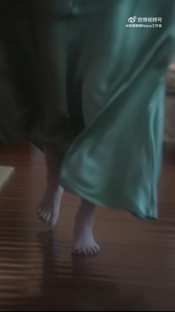 Nana Ouyang