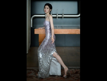  alt="Nana Ouyang"