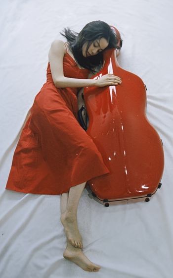 Nana Ouyang