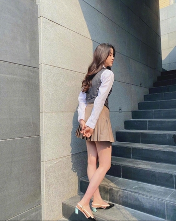 Nana Ouyang