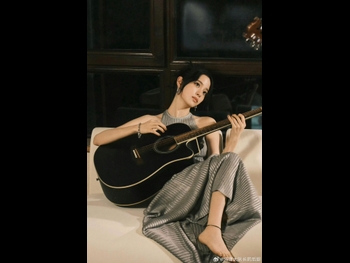  alt="Nana Ouyang"