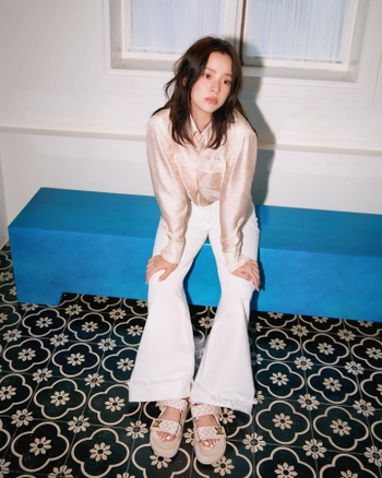 Nana Ouyang