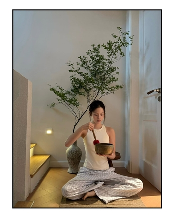 Nana Ouyang