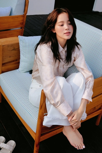 Nana Ouyang