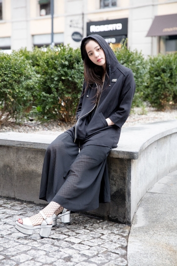 Nana Ouyang