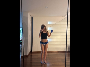  alt="Luisa Sonza"