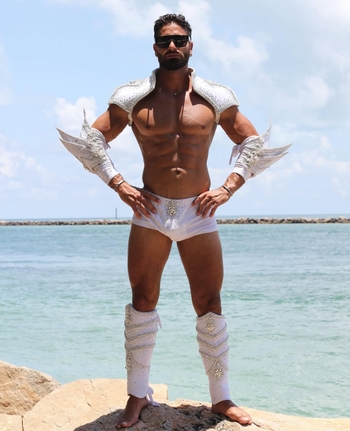 Yoan Curtis