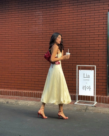 Thao Nhi Le