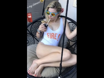  alt="Lauren Veneziani"