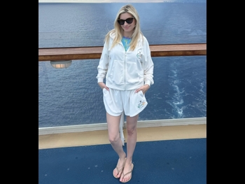  alt="Lauren Veneziani"