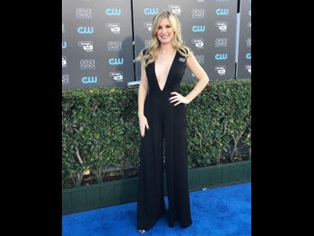  alt="Lauren Veneziani"