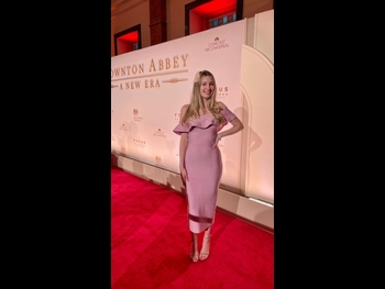  alt="Lauren Veneziani"