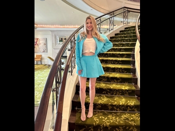  alt="Lauren Veneziani"