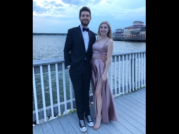  alt="Lauren Veneziani"