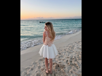  alt="Lauren Veneziani"