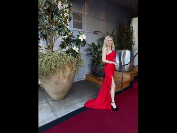  alt="Lauren Veneziani"