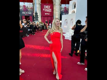  alt="Lauren Veneziani"