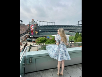  alt="Lauren Veneziani"
