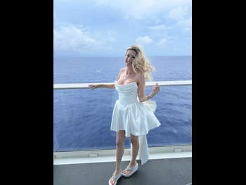  alt="Lauren Veneziani"