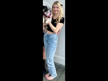 alt="Lauren Veneziani"