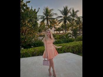  alt="Lauren Veneziani"