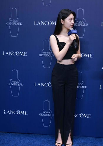 Jinmai Zhao