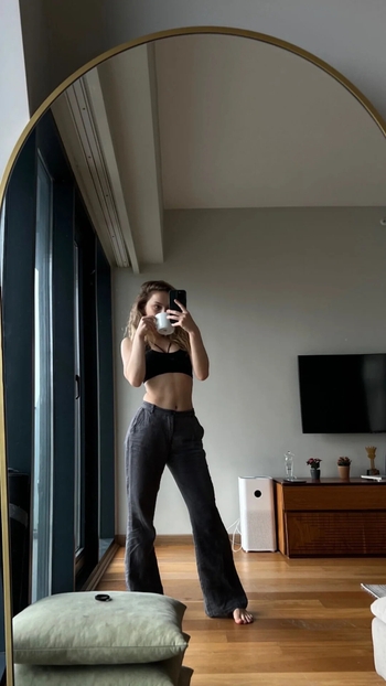 Anna Deniz Saylan