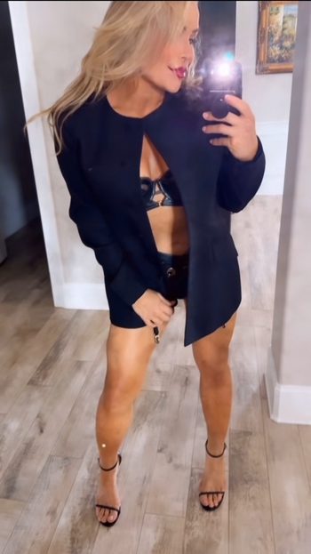 Nattie Neidhart