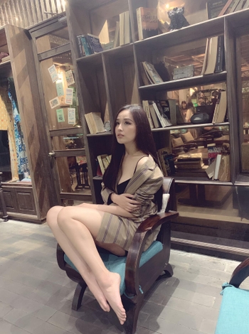 Mai Phuong Thuy