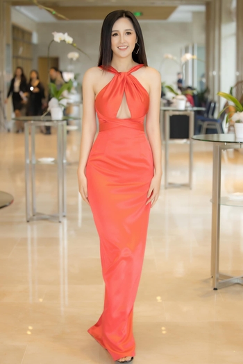 Mai Phuong Thuy