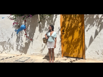  alt="Claudia Arenas"